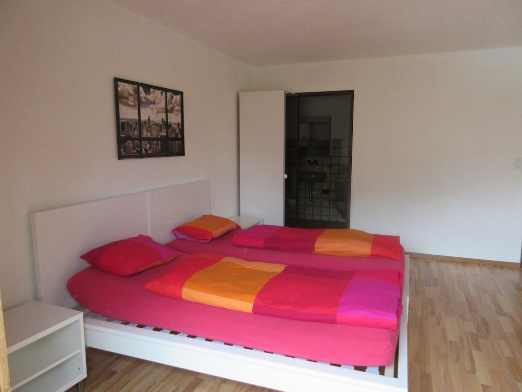 Ferienwohnung good bed Aarwangen Zimmer foto