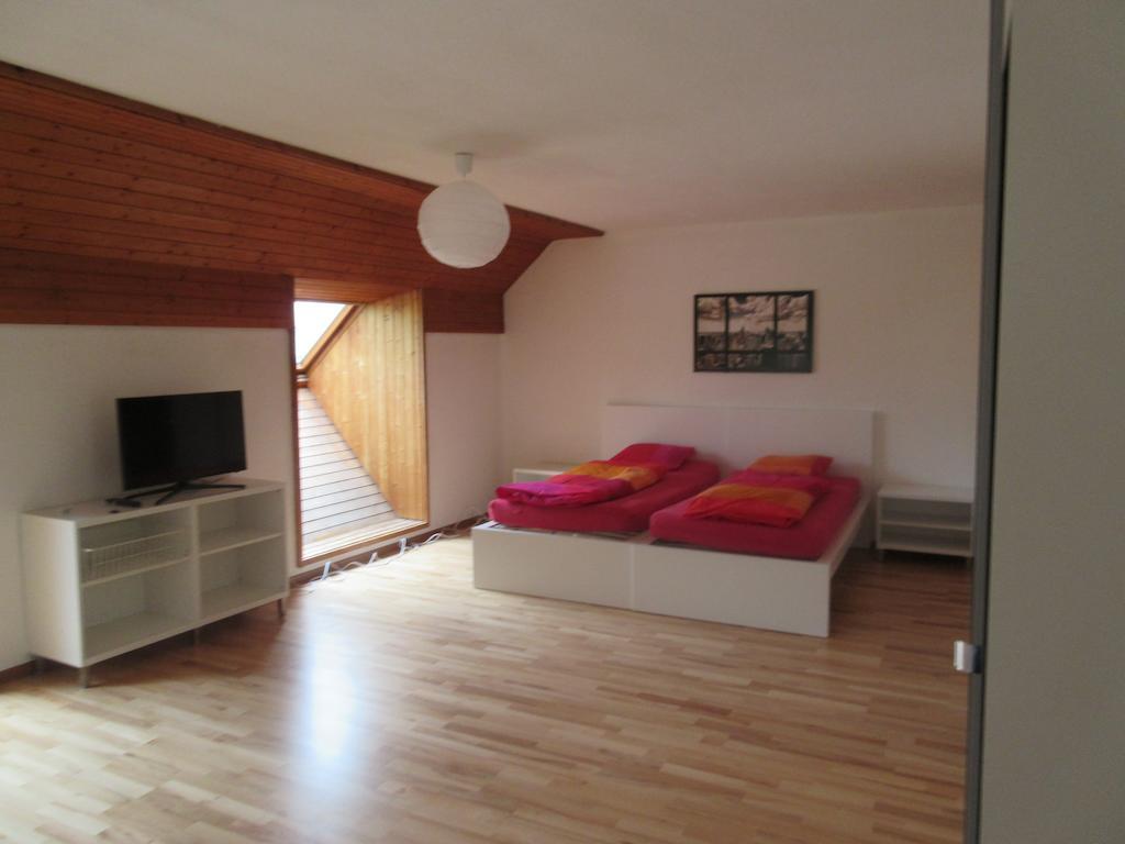 Ferienwohnung good bed Aarwangen Zimmer foto